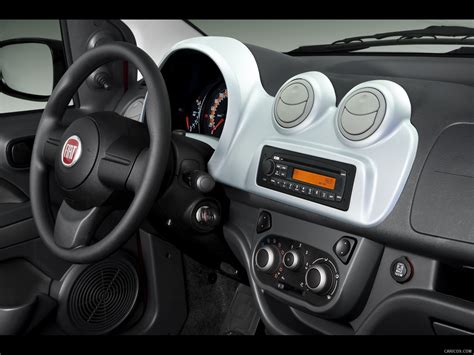 2011 Fiat Uno - Interior, Dashboard | Caricos