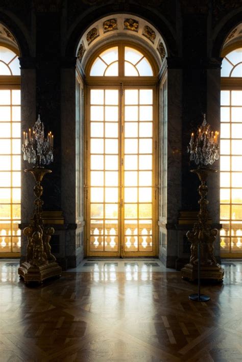 Project Profile: Versailles - Hall of Mirrors - Absolute Museum & Gallery Products