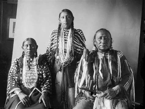 Pin by Els Grondijs on native familie, s | Native american women, Native american peoples ...