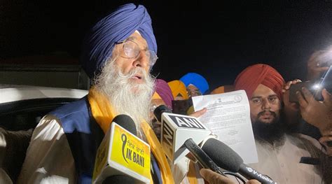 Punjab MP Simranjit Singh Mann continues his dharna to allow him to proceed to Jammu | Jammu ...