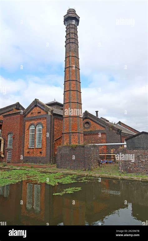 Ellesmere Port, canal basin pumphouse and chimney, Cheshire, England ...