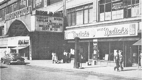 Nedicks at Madison Square Garden - 8th Avenue - circa 1950s. NYC New York City Photos, New York ...