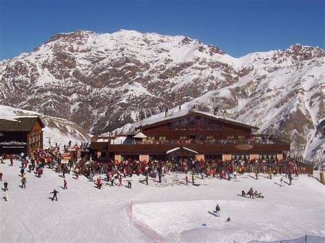 Late season skiing in Livigno