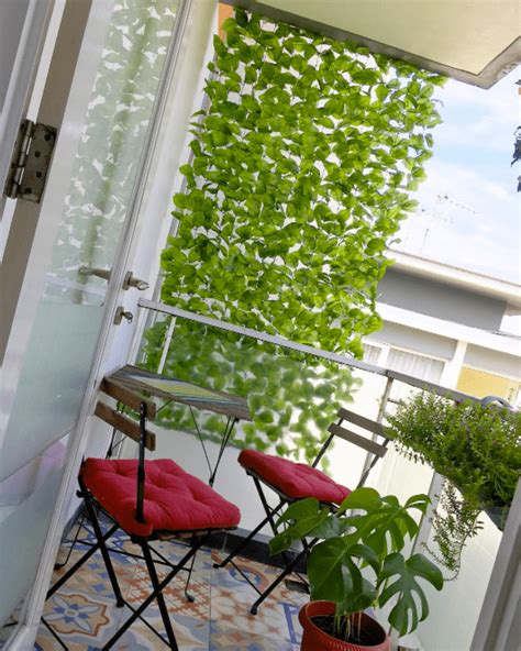 How to Make an Apartment Balcony Private - Balcony Privacy Ideas ...