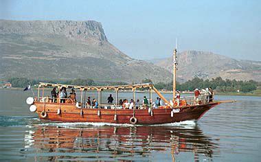 Lido Galilee / Pilgrim Cruises Fishing Boats / Israel - Guide