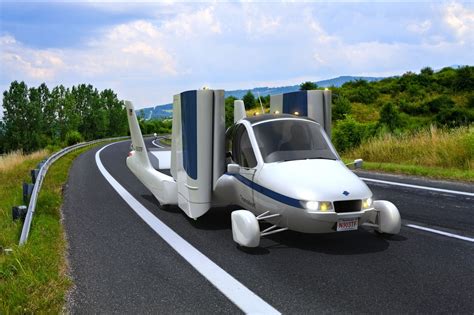 Terrafugia starts taking orders for first flying car