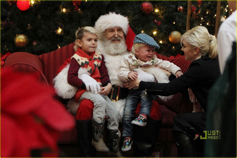 Photo: gwen stefani santa claus 09 | Photo 2505906 | Just Jared