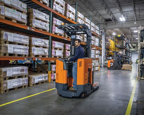 Specialized Forklifts for Warehouses | Toyota Forklifts