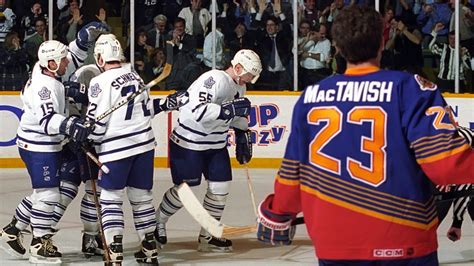 Why Was Craig MacTavish One Of The Last Helmetless Players In The NHL?