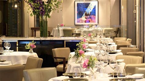 20 Incredible Michelin Star Restaurants in London (2024)