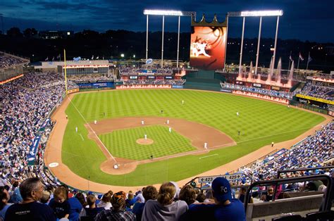 Kauffman Stadium Getting Kosher Food Stand for Kansas City Royals Home Games | YeahThatsKosher ...