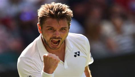 Wawrinka stuns Dimitrov at Wimbledon