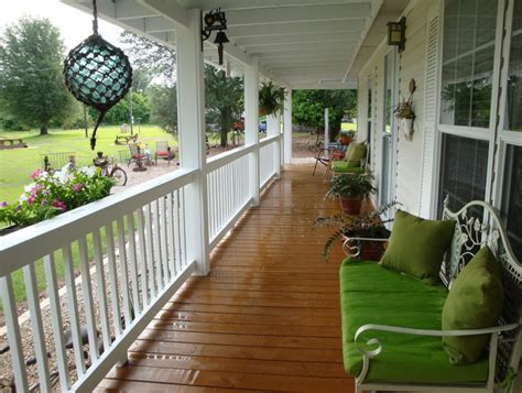 Back Porch Ideas Small - Even the smallest front porch is a luxury that ...