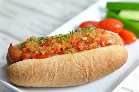 Hotdogs with cucumber relish - easy and delicious