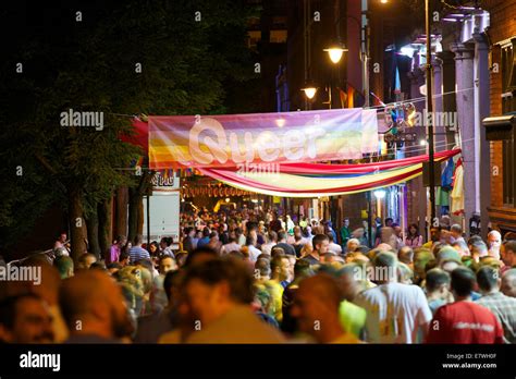 Canal street manchester hi-res stock photography and images - Alamy