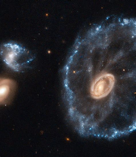 What Is the "Cartwheel Galaxy"? NASA's Stunning Photo, Explained