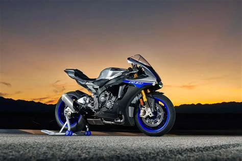 2019 Yamaha YZF-R1M Guide • Total Motorcycle