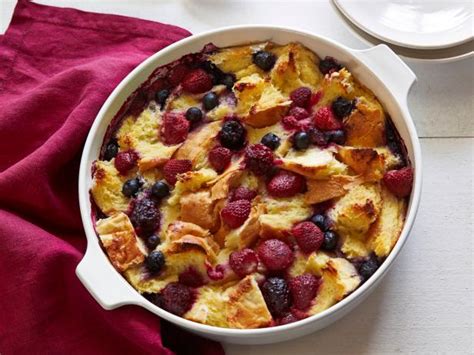 Berry Strata Recipe | Giada De Laurentiis | Food Network