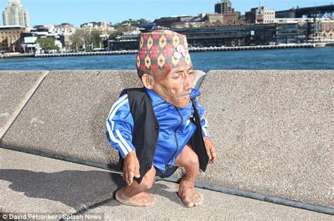 A big reception for world's smallest man: Planet's tiniest man gets ...