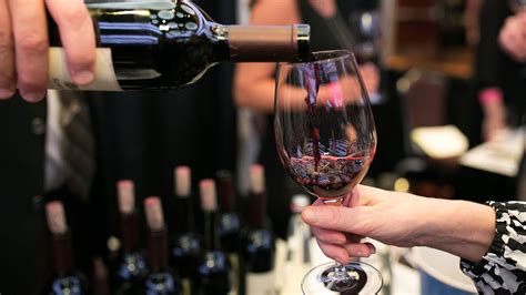 10 Tips for Attending a Wine Tasting | Wine Spectator