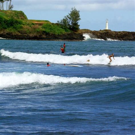 Kalapaki Beach > Hawaii > Surfing Spots | @vanessasaprincess | MrOwl