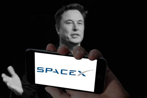 After verdict on bonuses: Elon Musk relocates SpaceX headquarters