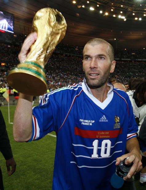 Zinedine Zidane | Zinédine Zidane : Le champion du monde 1998 n'a pas accepté les ... Football ...