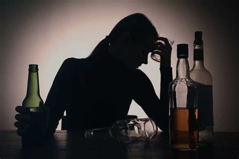 Why Do Alcoholics Blame Others? | Alcohol Detox | Texas