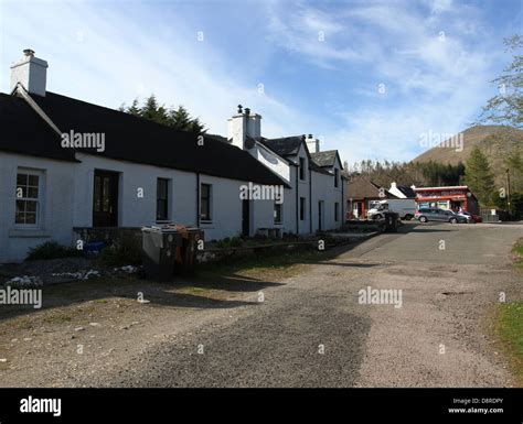 Tyndrum street scene Scotland May 2013 Stock Photo - Alamy