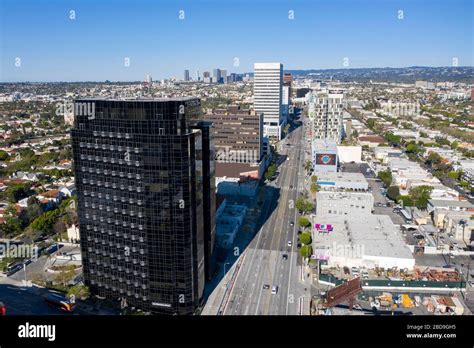 Aerial views of Mid-Wilshire Miracle Mile district of Los Angeles Stock Photo - Alamy