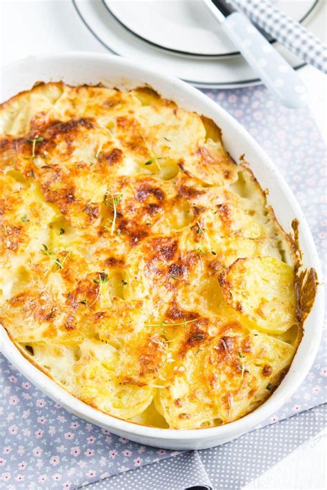 Jamie Oliver Dauphinoise Potatoes - Delish Sides