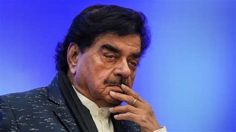 Shatrughan Sinha says people can't stop social media trolls: Na rok ...