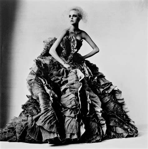 Fashion Photography Proves Its Value - The New York Times