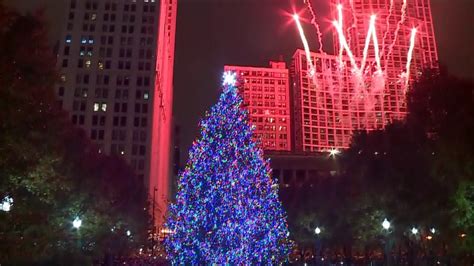 WATCH: 2018 Chicago Christmas tree lighting in Millennium Park – WGN-TV ...