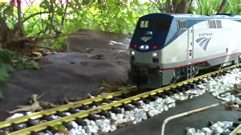 Model train: G scale trains amtrak