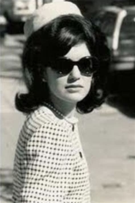 Jackie O | Jackie o sunglasses, Jackie onassis, Jackie o