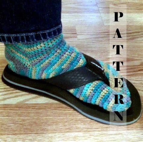 Tabi Split Toe Socks Flip Flop Socks Crochet by PlayingWithFiber