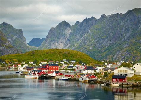 Reine fishing village. Lofoten Islands, Norway — Stock Photo ...