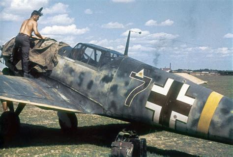 Messerschmitt Bf 109 with 74/75 camo | WWII | Pinterest | Airplane pilot, Airplanes and Aircraft