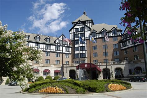 File:Hotel Roanoke Front Entrance.jpg - Wikipedia, the free encyclopedia
