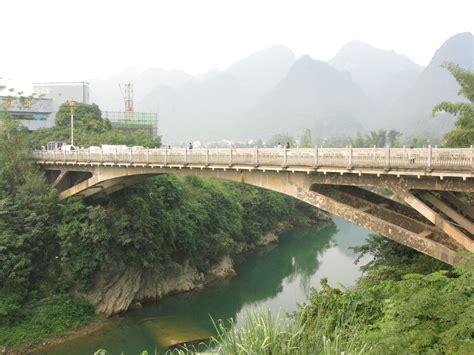 File:Bang River at Ta Lung - Suikou border gates in Vietnam - China ...