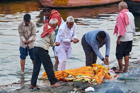 Hindu Funeral Rituals: What To Expect At A Hindu Funeral