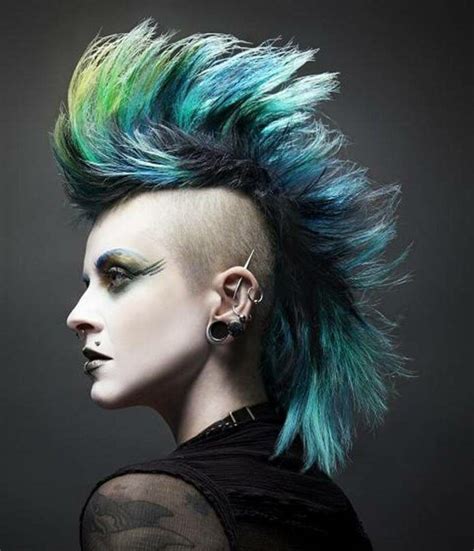 21 Cyberpunk Haircuts for Bold and Beautiful Divas | Punk hair, Rock ...