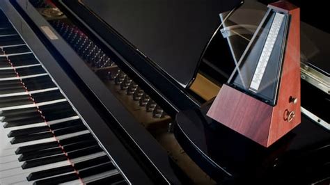 10 Essential Digital Piano Accessories for Beginners