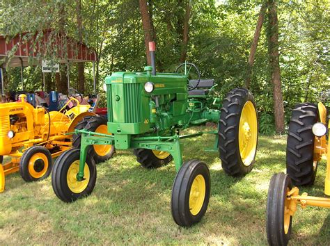 Pin on Antique John Deere Tractors