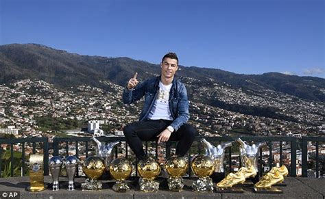 Cristiano Ronaldo Poses With His 15 Trophies To Flag Off 2018 - NaijaMusic