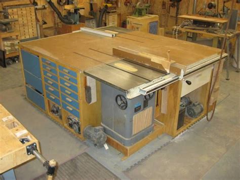 tablesaw outfeed table - Google Search | tablesaw outfeed | Pinterest | Small garage ...