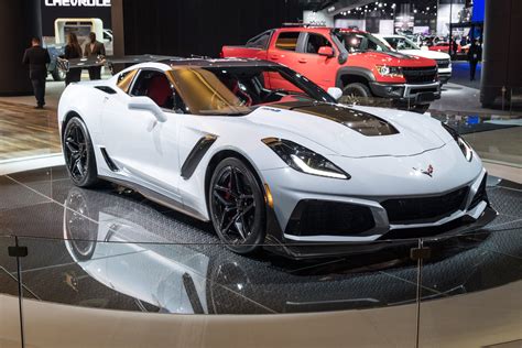 GM's new Corvette is so powerful, it's warping the frame in tests, report says | News ...