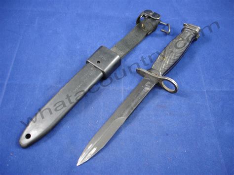 AR-15/M16 M7 Bayonet W/ M10 Scabbard