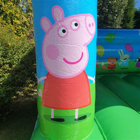 Peppa Pig Bouncy Castle - Best Bouncy Castle Hire service in ...